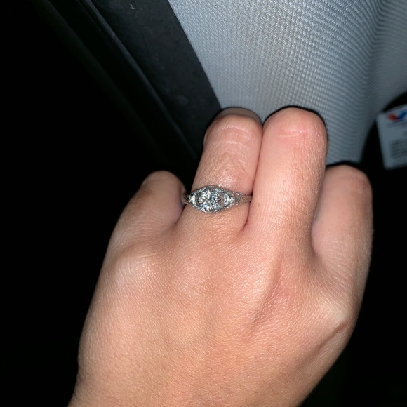 Vintage Diamond Platinum Engagement Ring - Picture 7 of 7